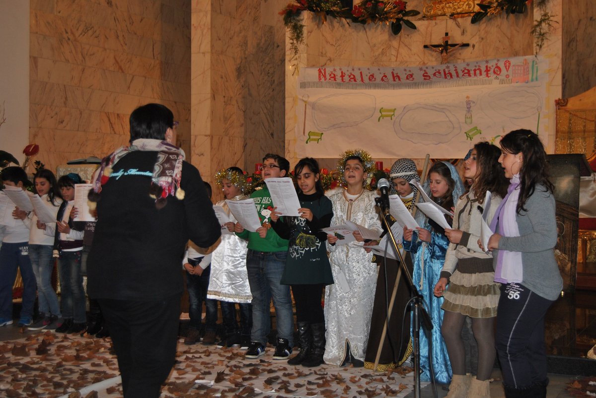 26-12-2012-recita-bimbi-00065.JPG