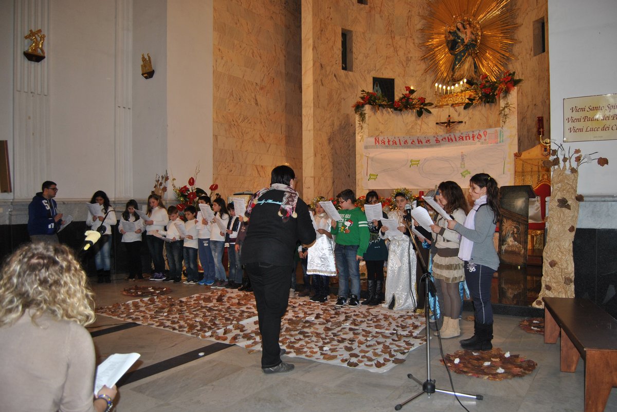26-12-2012-recita-bimbi-00067.JPG