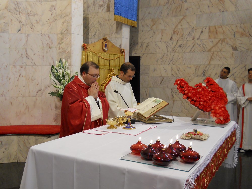 27-05-2012-pentecoste-cresime-00089.JPG
