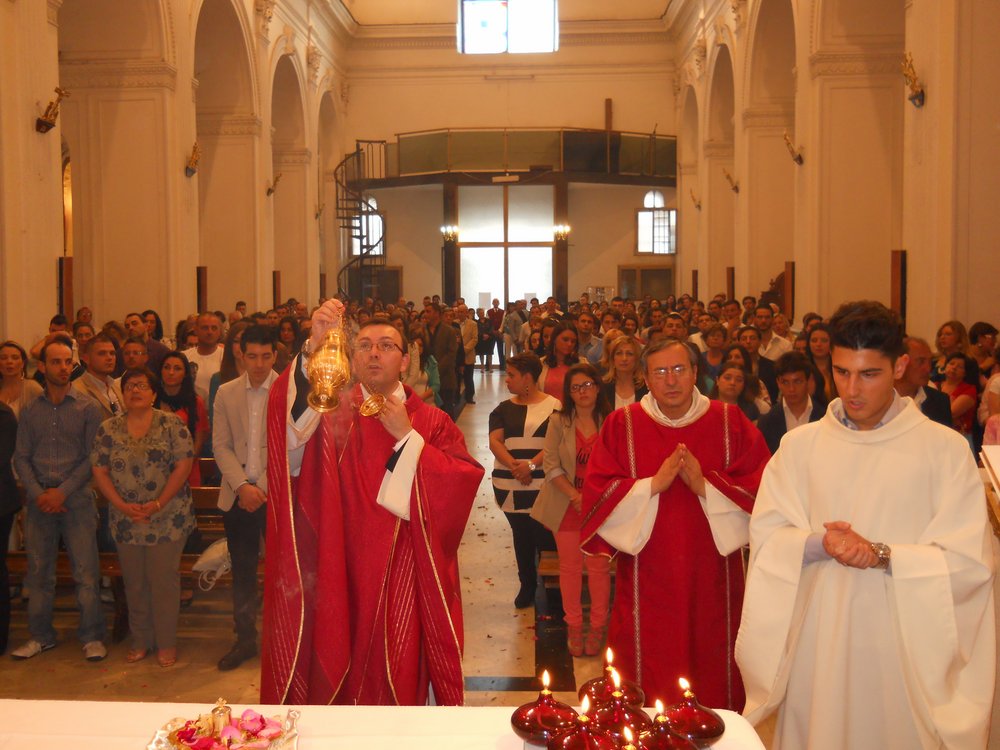 27-05-2012-pentecoste-cresime-00130.JPG