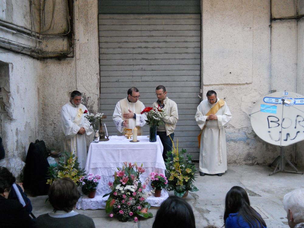 30-04-2012-benedizione-case-00014