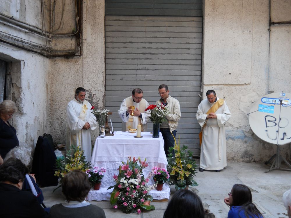 30-04-2012-benedizione-case-00017