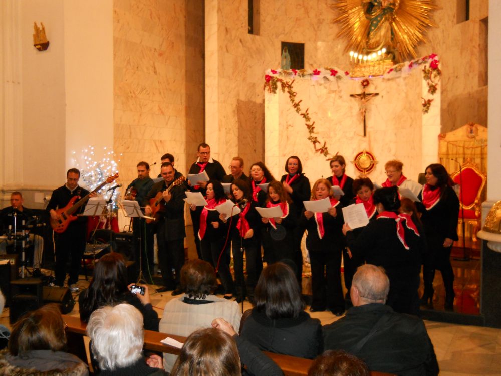 4-1-2012-coro-natalizio-0014