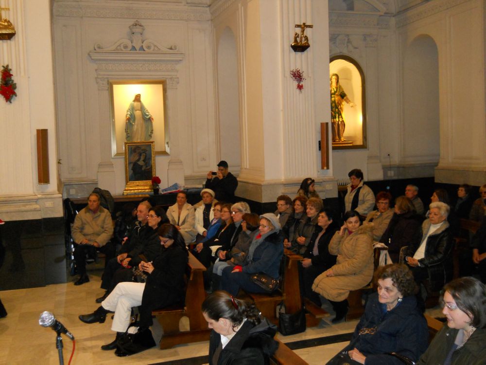 4-1-2012-coro-natalizio-0045