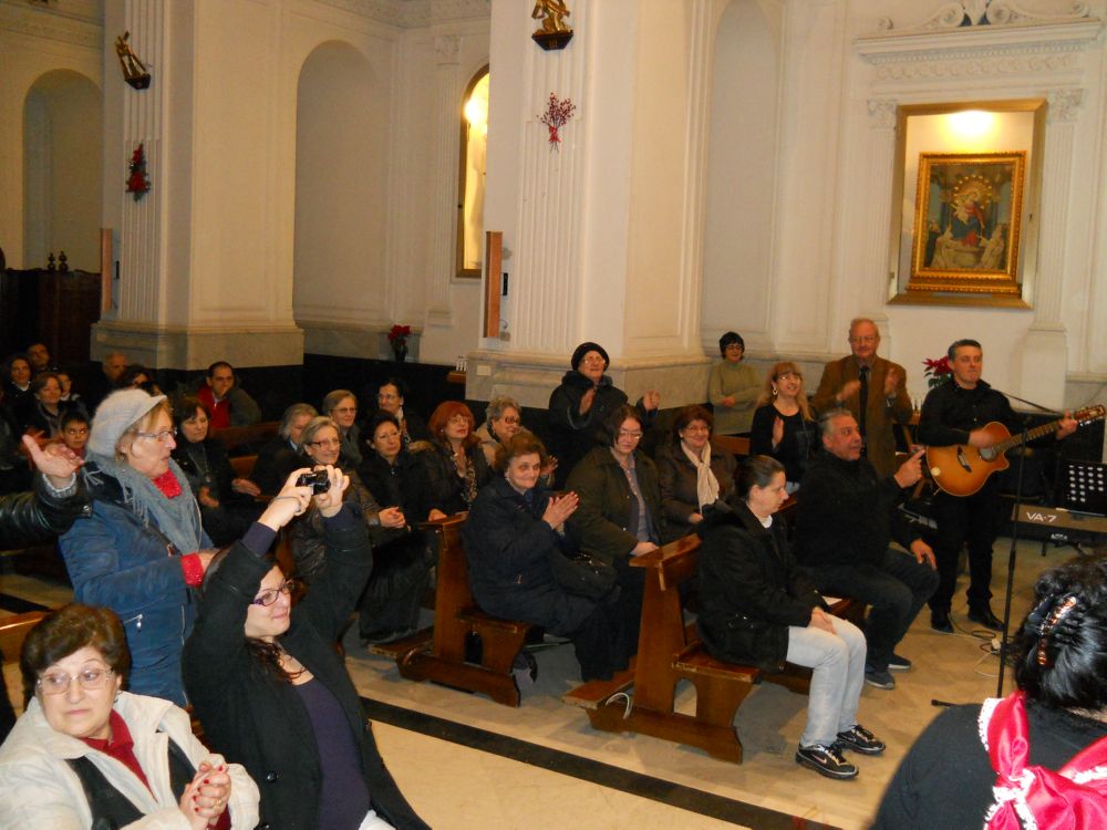 4-1-2012-coro-natalizio-0053