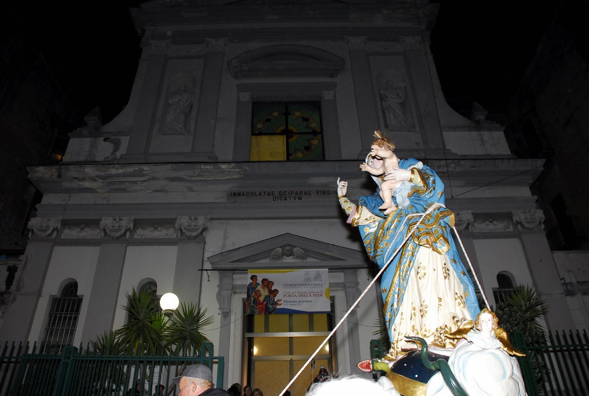 07-12-2013-processione (27).JPG
