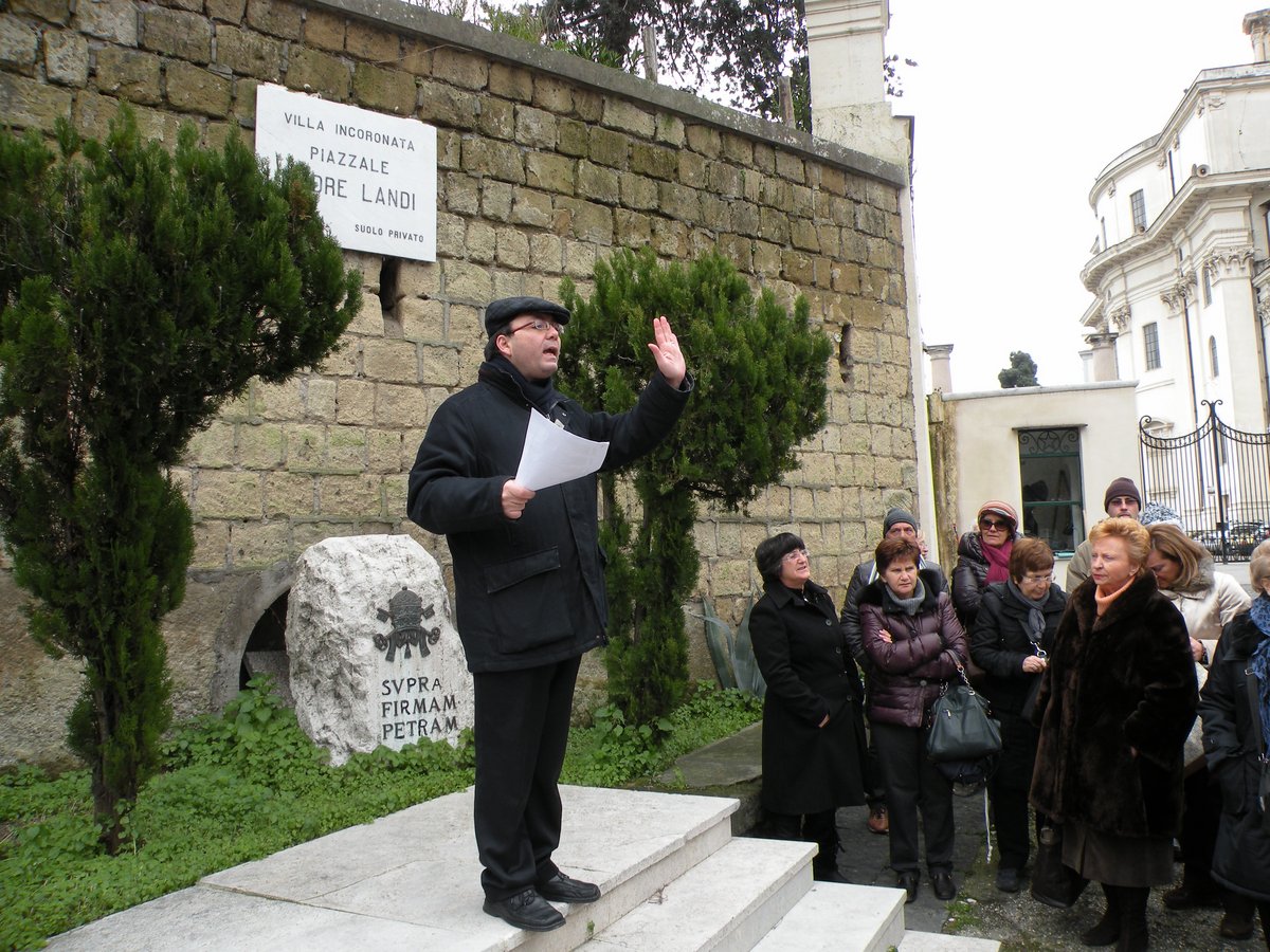 09-02-2013-catacombe-san-gennaro-00001.JPG