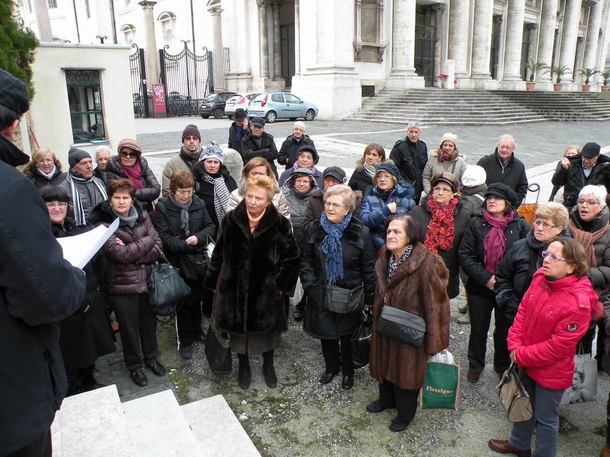 09-02-2013-catacombe-san-gennaro-00002.JPG