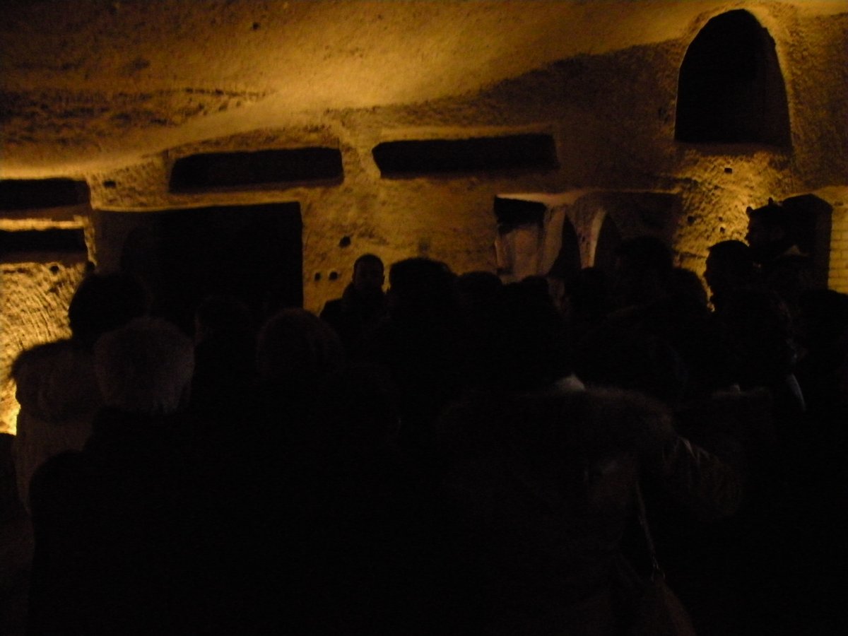 09-02-2013-catacombe-san-gennaro-00007.JPG