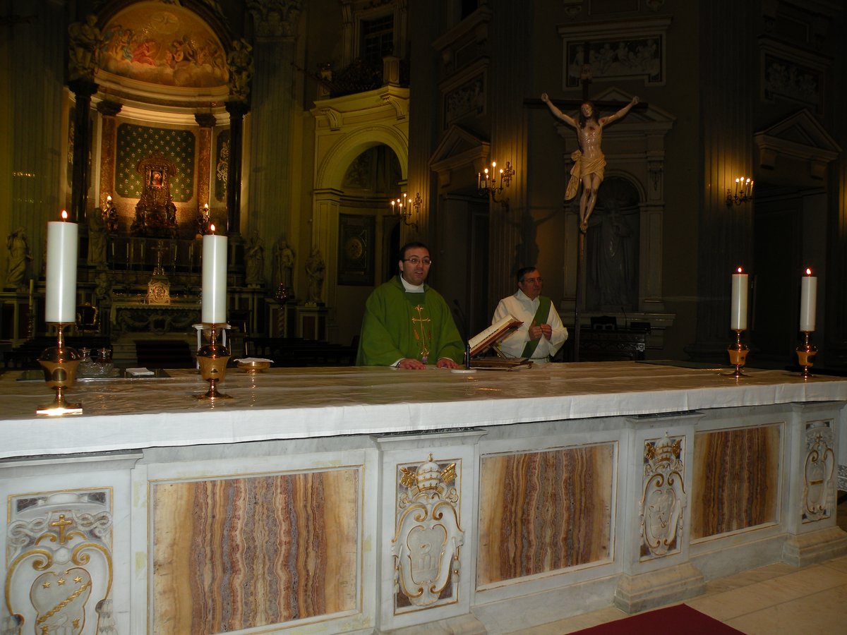 09-02-2013-catacombe-san-gennaro-00026.JPG