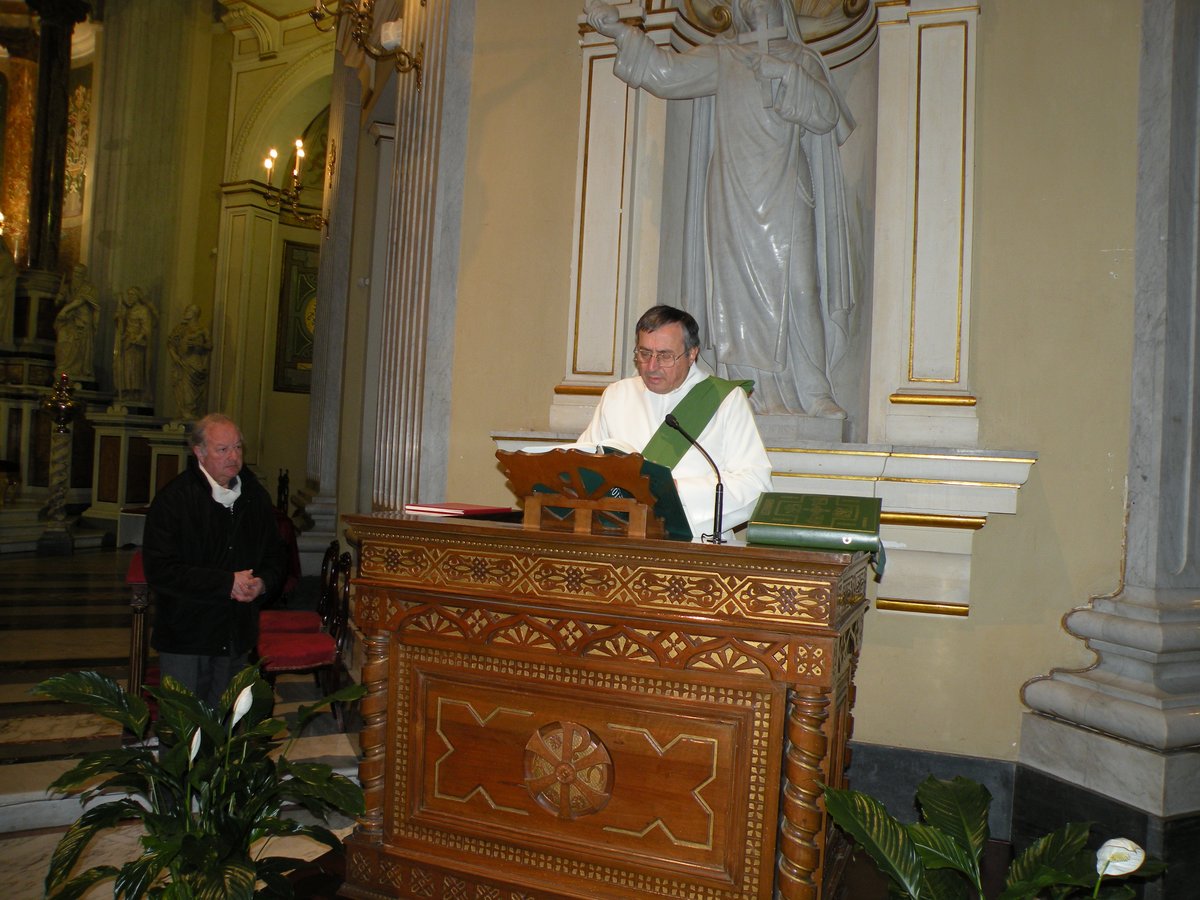 09-02-2013-catacombe-san-gennaro-00036.JPG