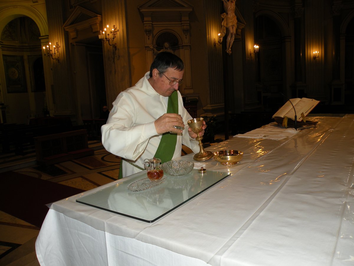09-02-2013-catacombe-san-gennaro-00059.JPG