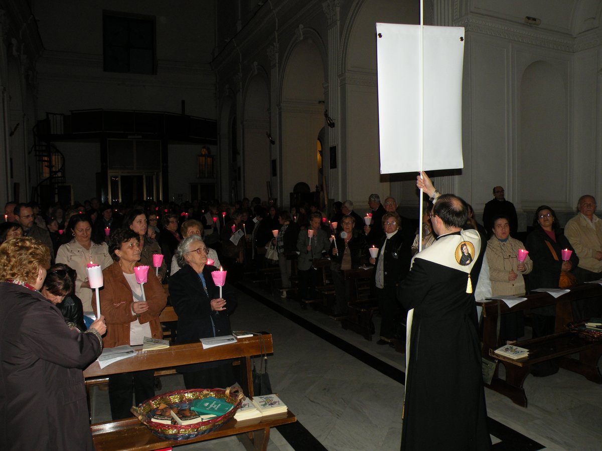 13-04-2013-veglia-mariana-00013.JPG
