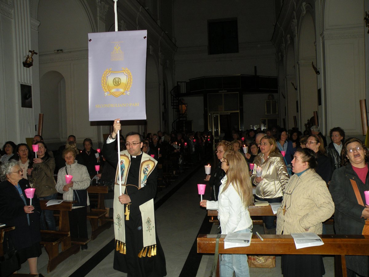13-04-2013-veglia-mariana-00023.JPG