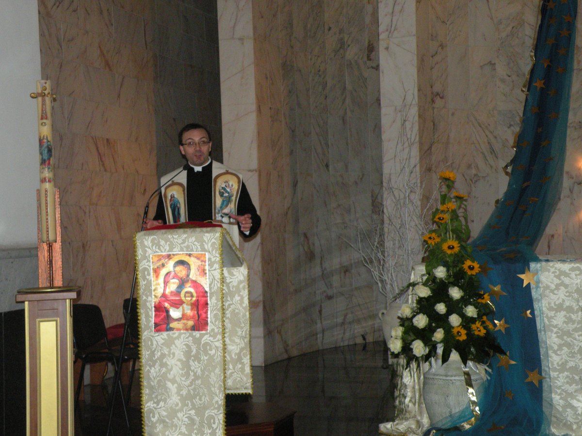 13-04-2013-veglia-mariana-00026.JPG