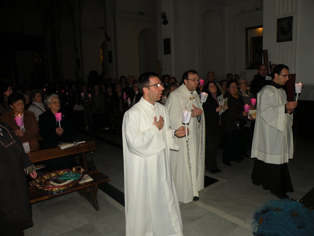 13-04-2013-veglia-mariana-00035.JPG