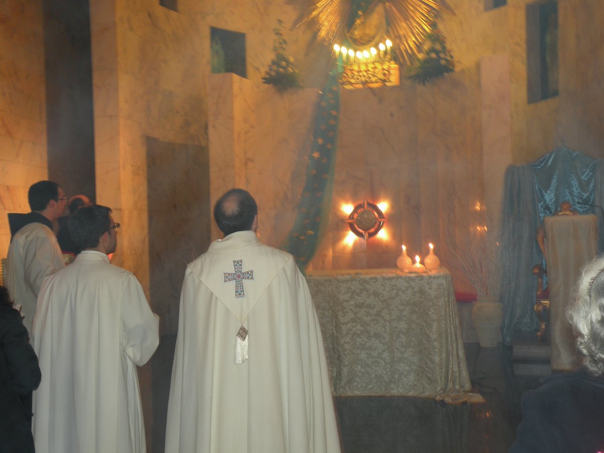 13-04-2013-veglia-mariana-00045.JPG