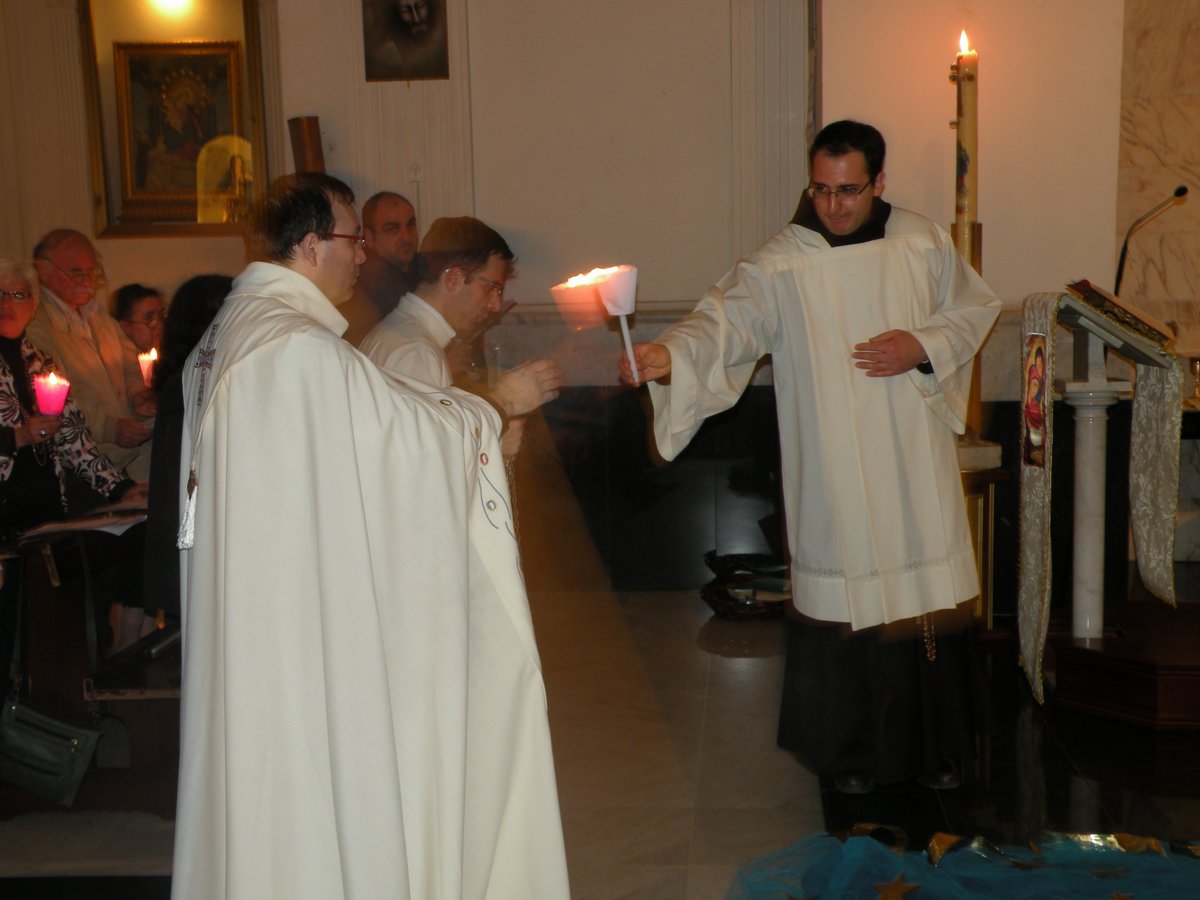 13-04-2013-veglia-mariana-00046.JPG
