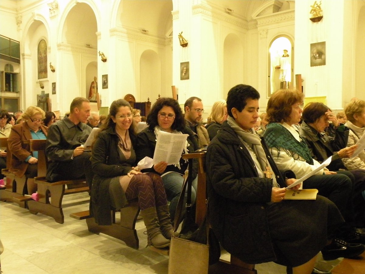 13-04-2013-veglia-mariana-00051.JPG