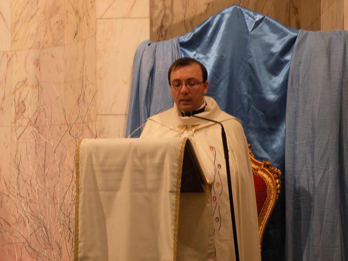 13-04-2013-veglia-mariana-00057.JPG