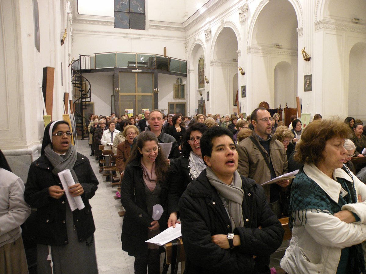 13-04-2013-veglia-mariana-00060.JPG