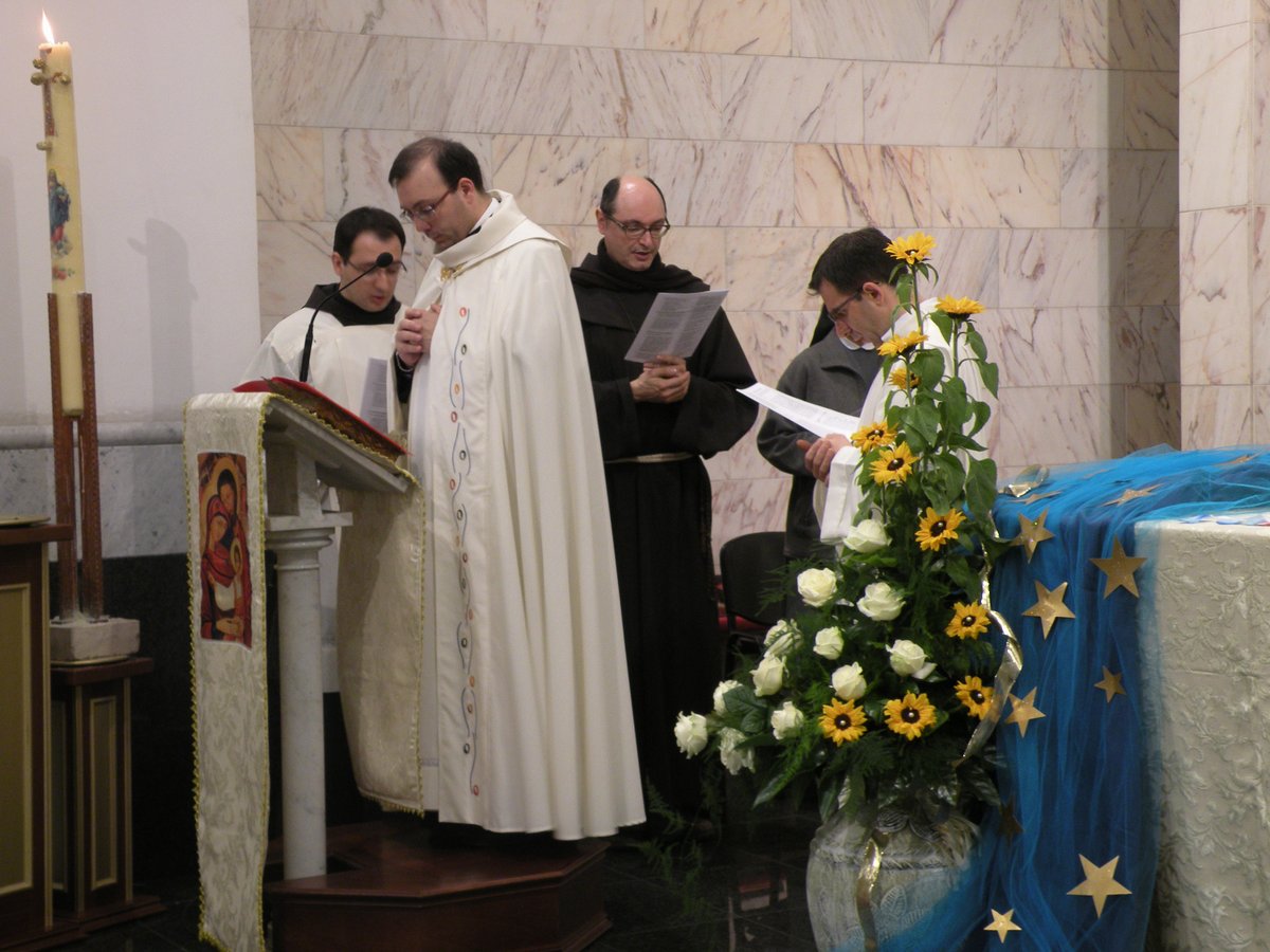 13-04-2013-veglia-mariana-00061.JPG