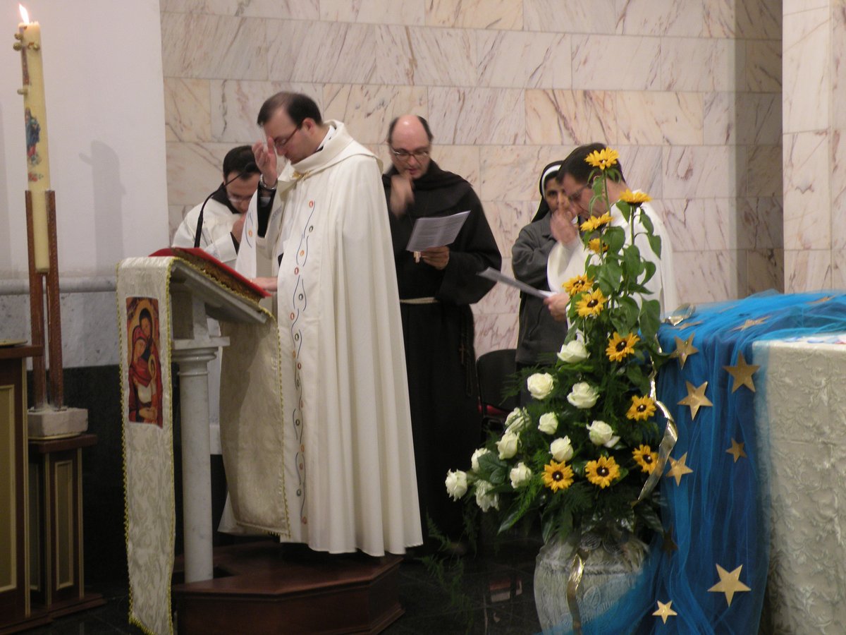 13-04-2013-veglia-mariana-00062.JPG