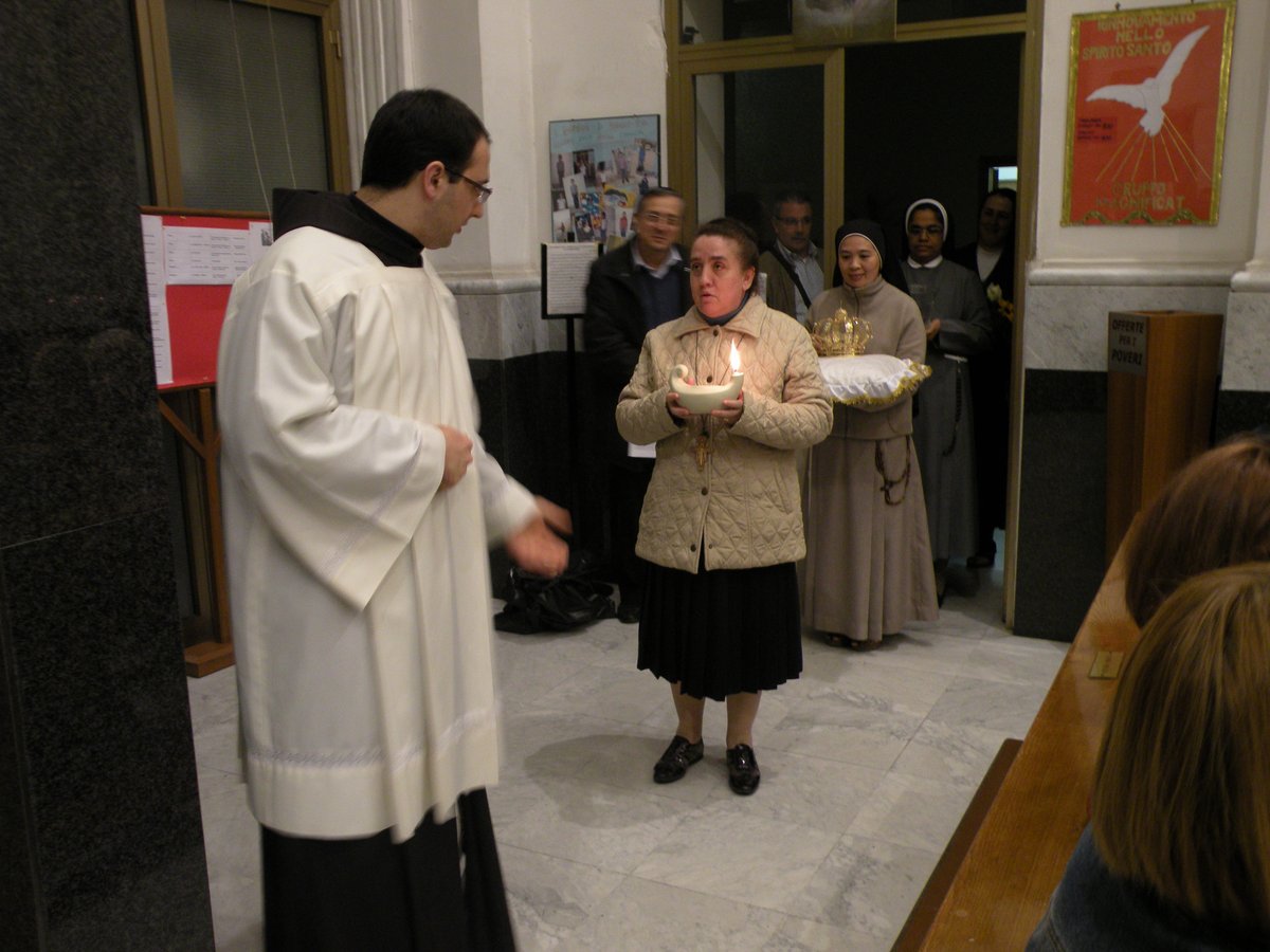 13-04-2013-veglia-mariana-00077.JPG