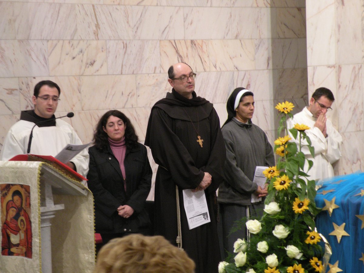 13-04-2013-veglia-mariana-00087.JPG
