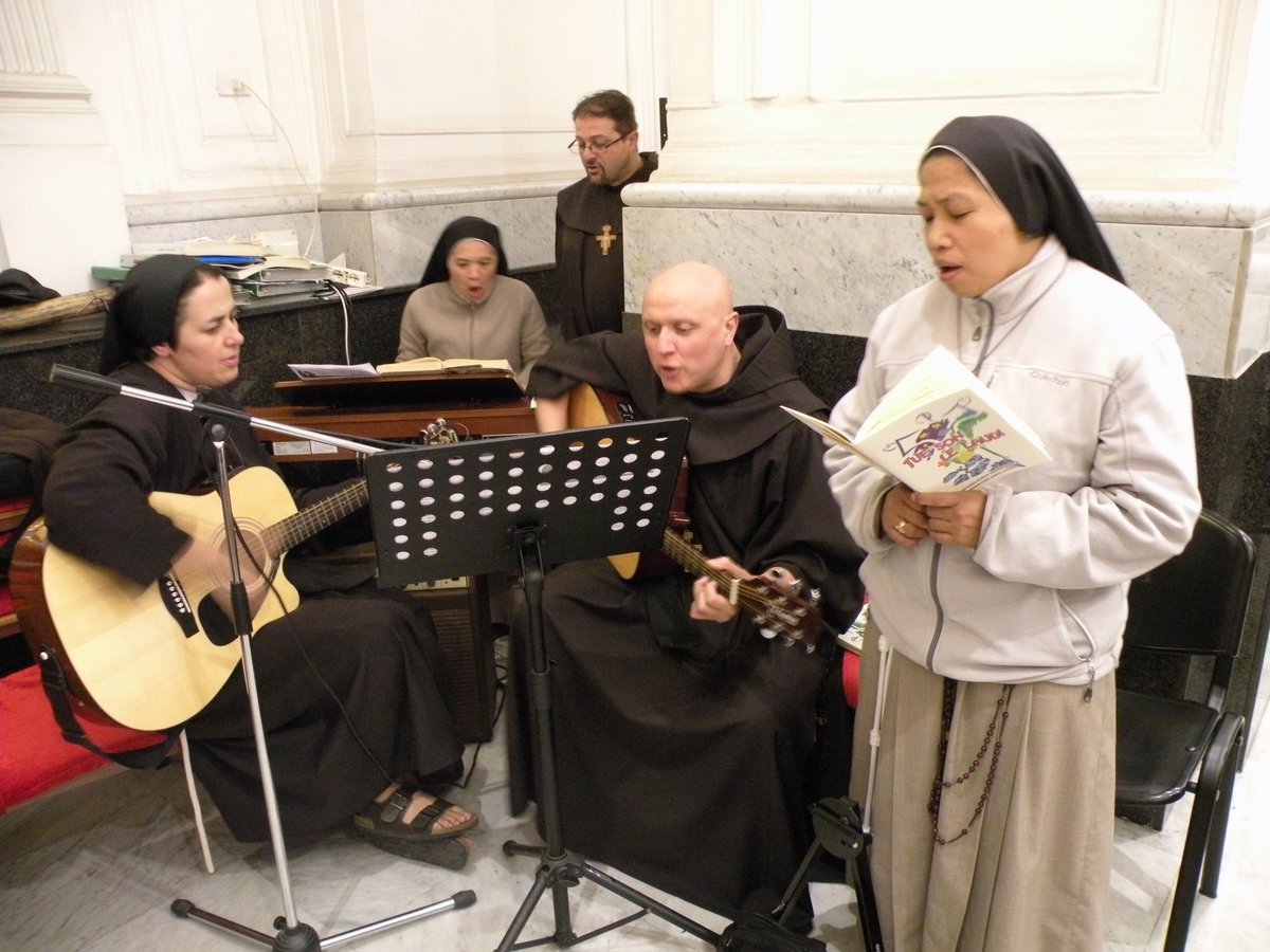 13-04-2013-veglia-mariana-00090.JPG