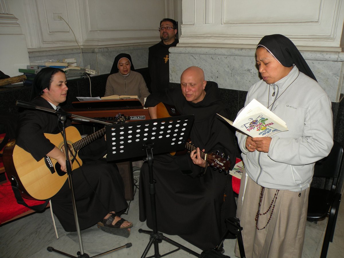 13-04-2013-veglia-mariana-00092.JPG