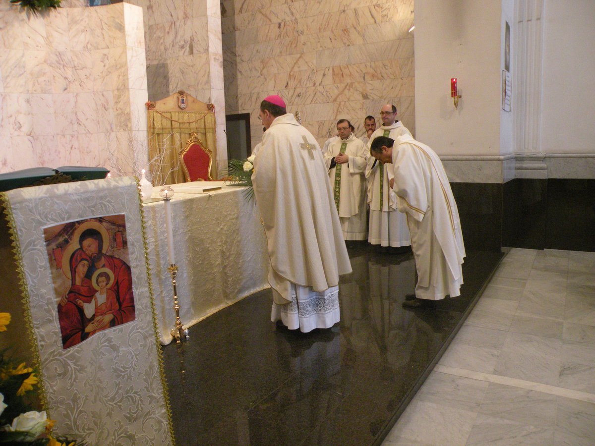 14-04-2013-messa-famiglia-00032.JPG