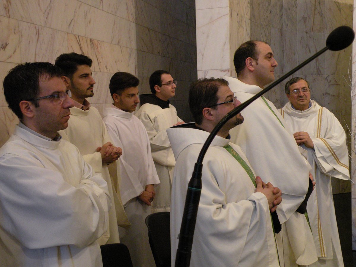 14-04-2013-messa-famiglia-00045.JPG