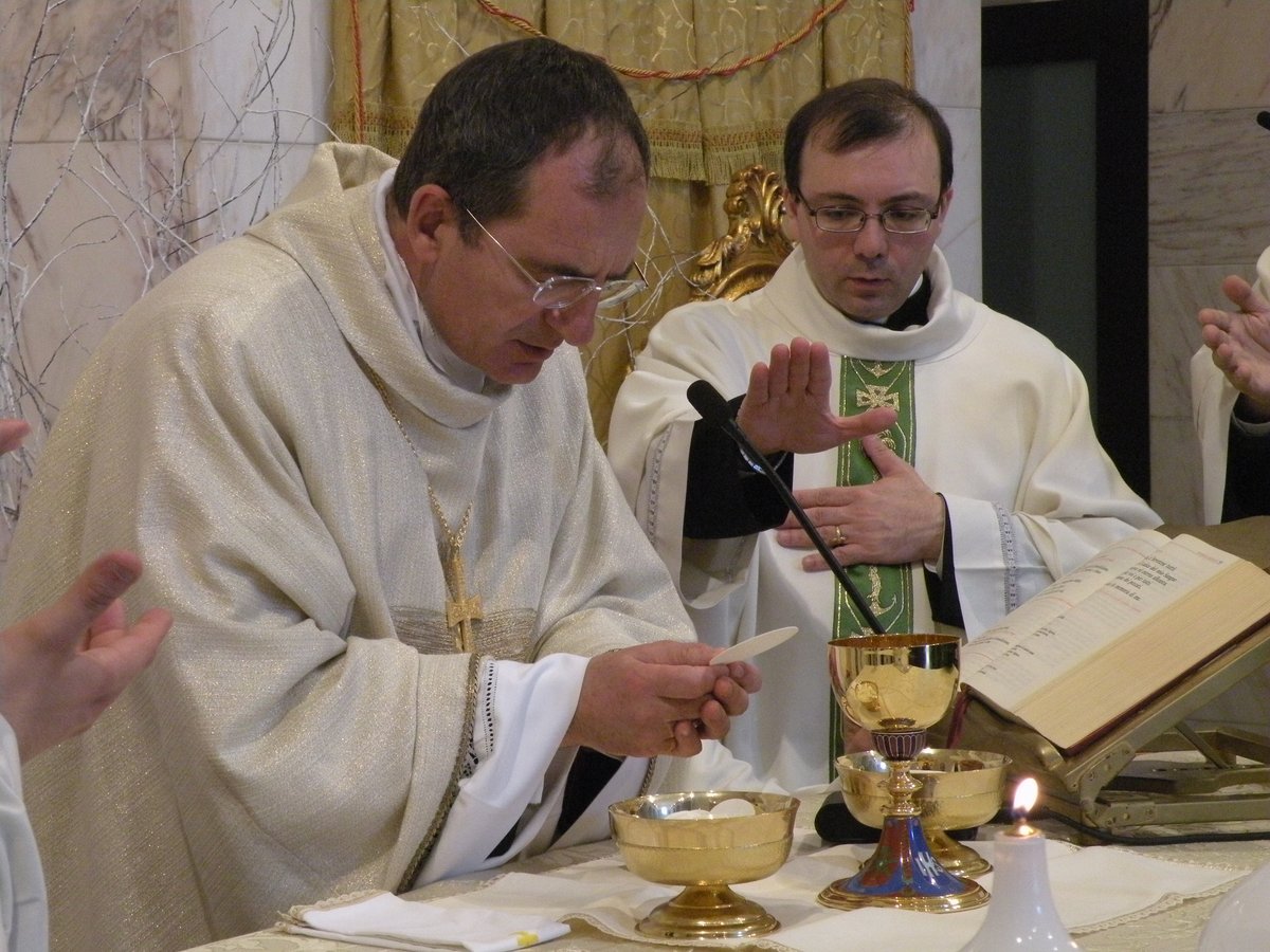 14-04-2013-messa-famiglia-00115.JPG