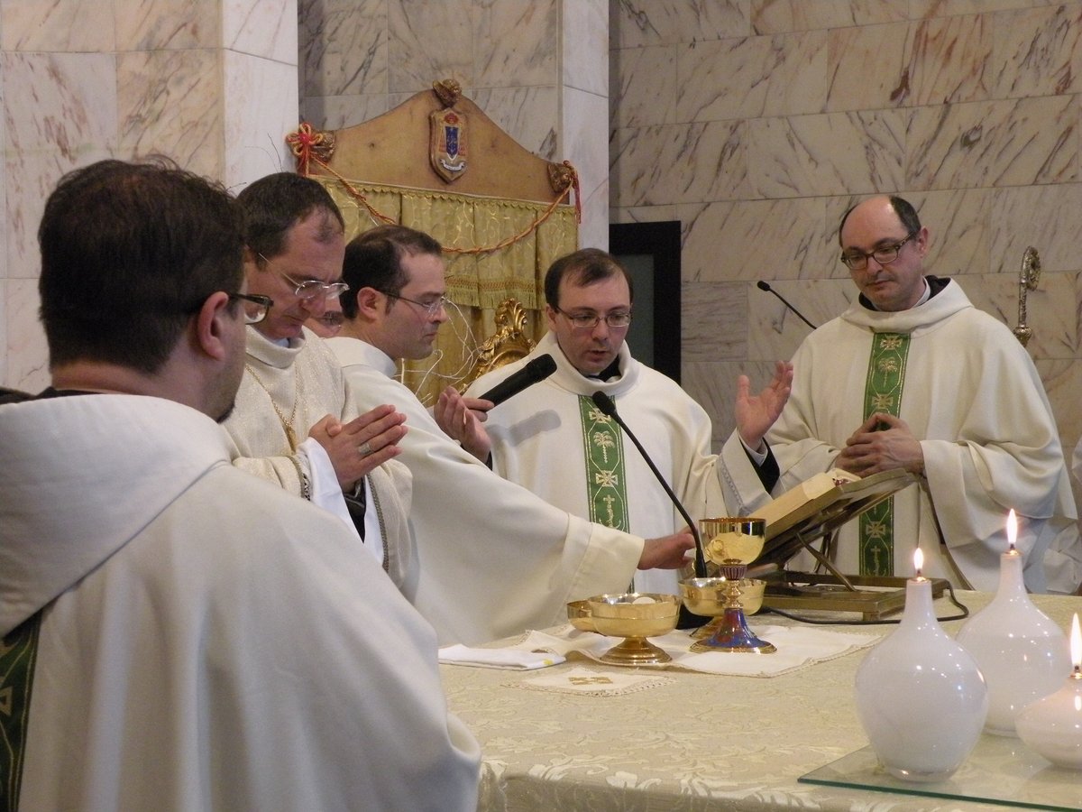 14-04-2013-messa-famiglia-00121.JPG