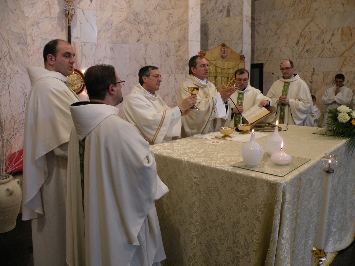 14-04-2013-messa-famiglia-00124.JPG