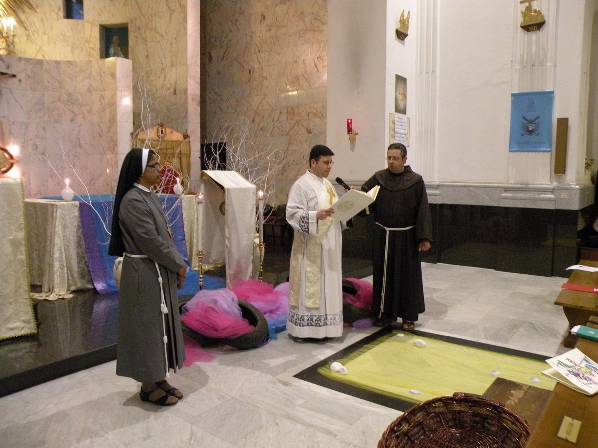 19-04-2013-penitenziale-00022.JPG