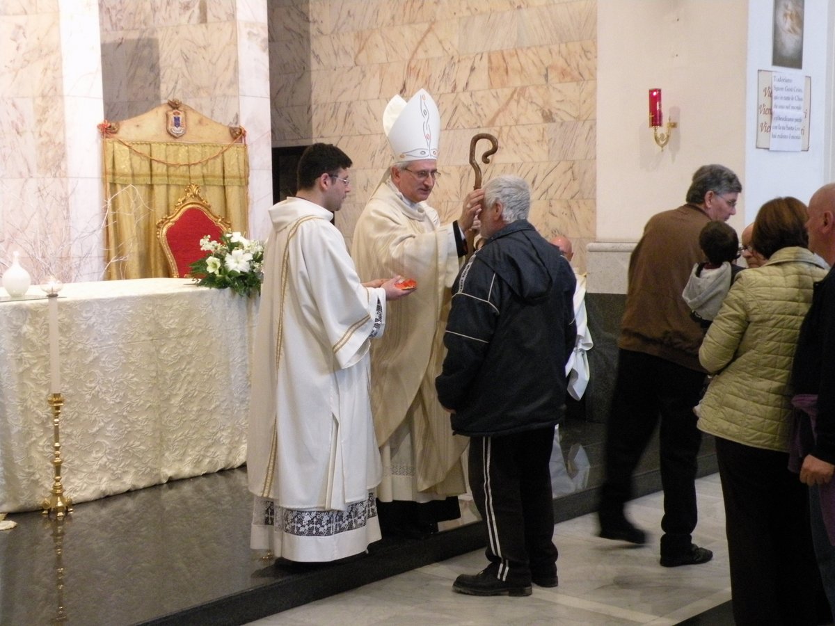 19-04-2013-unzione-malati-00008.JPG