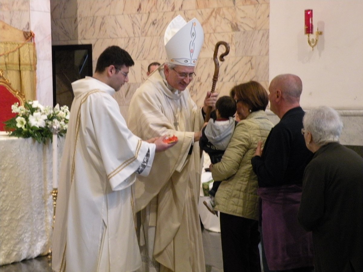 19-04-2013-unzione-malati-00009.JPG