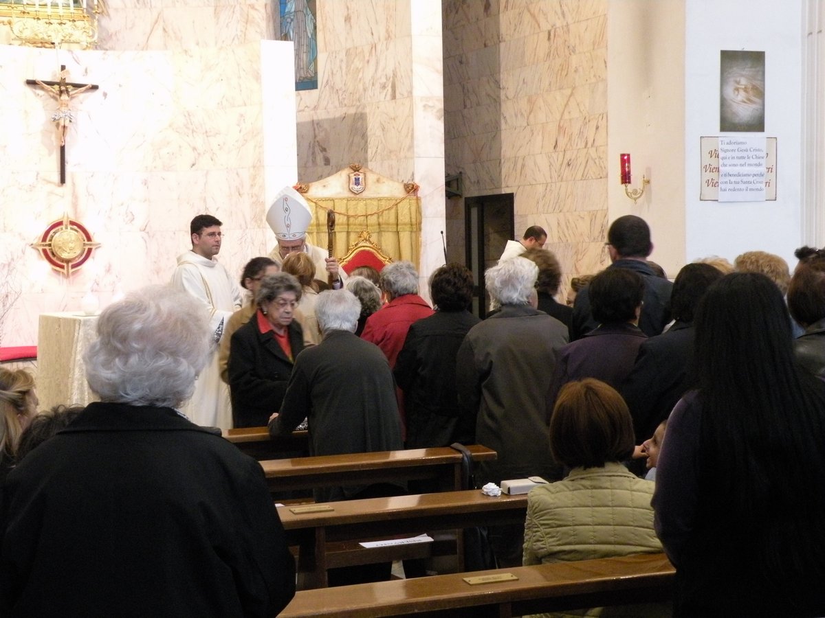 19-04-2013-unzione-malati-00012.JPG