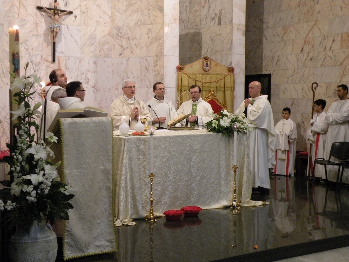 19-04-2013-unzione-malati-00029.JPG