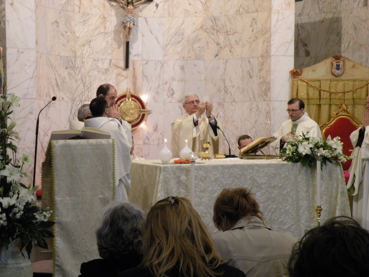 19-04-2013-unzione-malati-00030.JPG