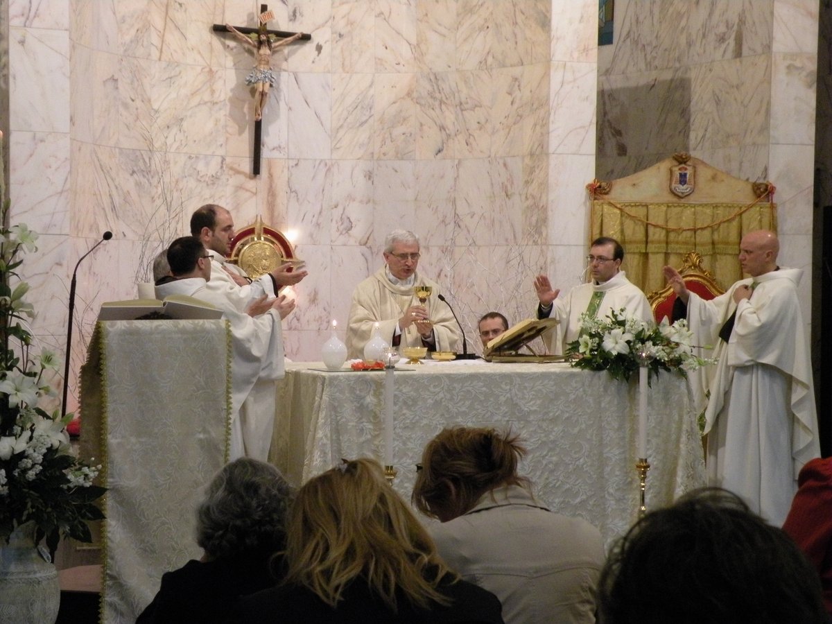 19-04-2013-unzione-malati-00031.JPG