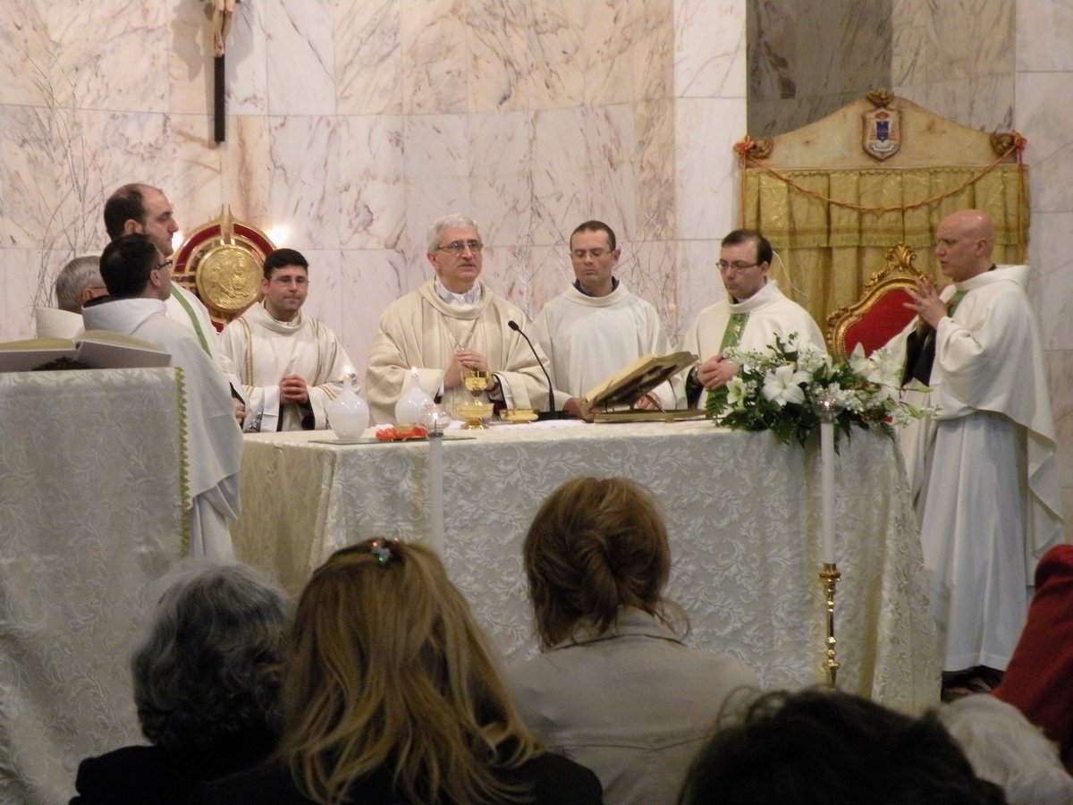 19-04-2013-unzione-malati-00034.JPG