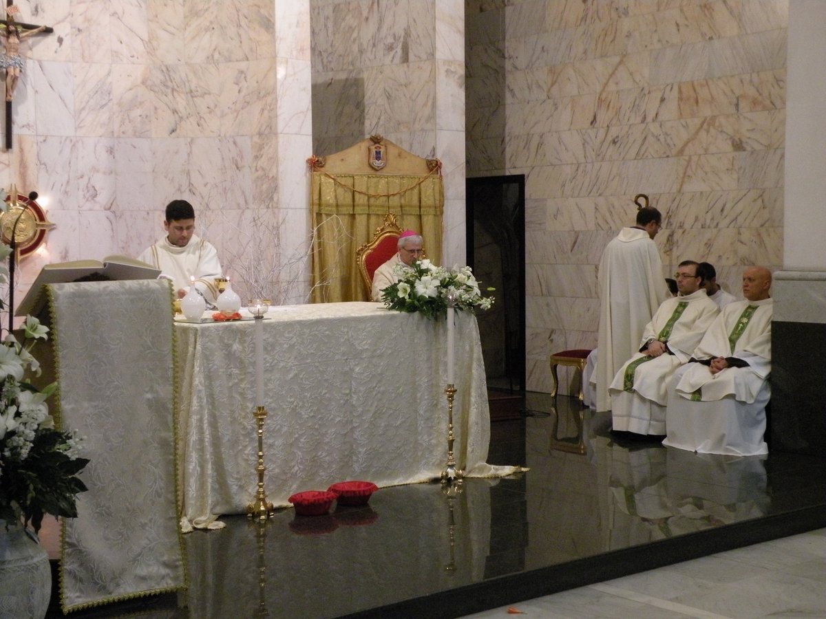19-04-2013-unzione-malati-00049.JPG