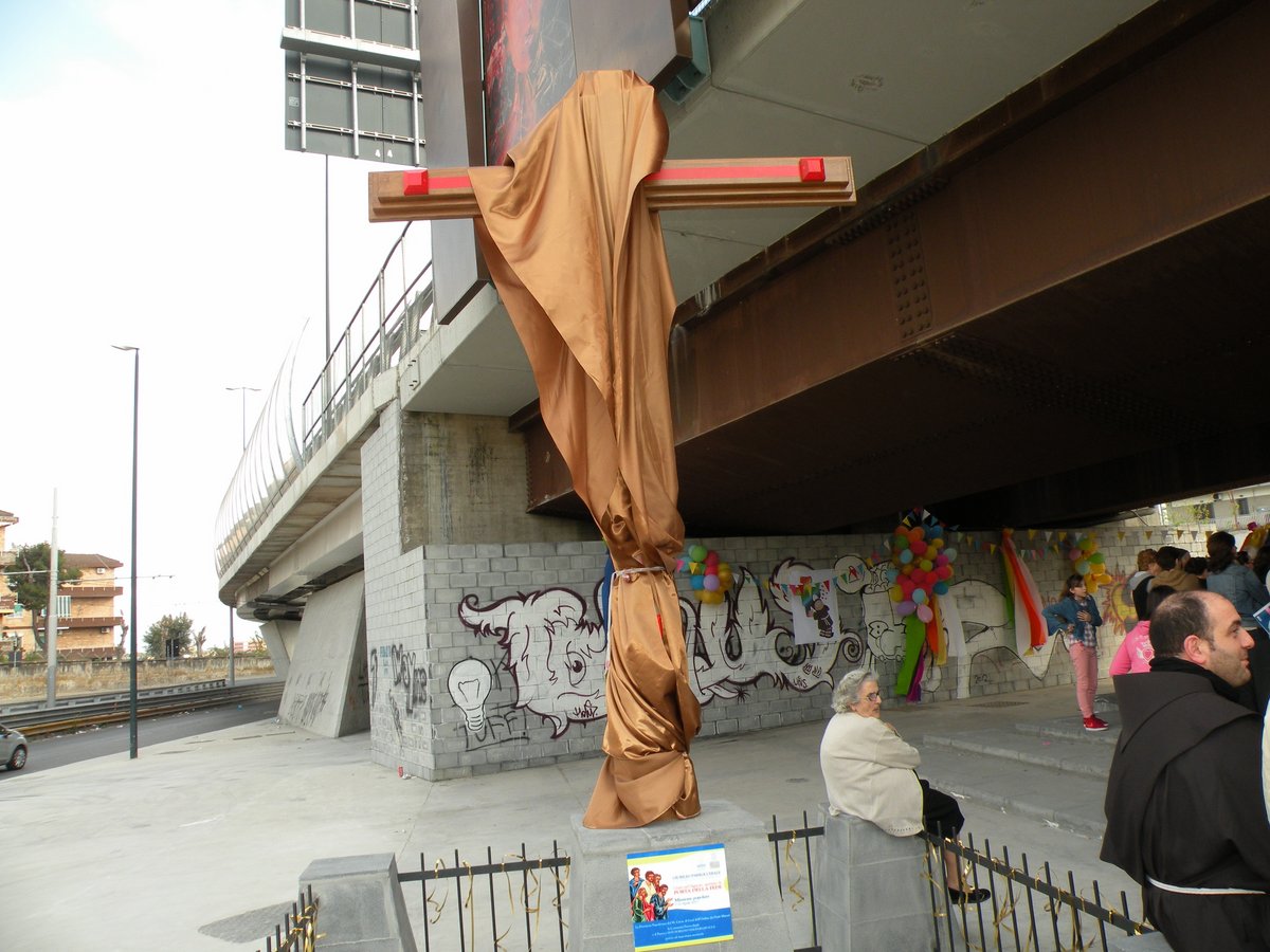 20-04-2013-piazza-capodichino-00001.JPG