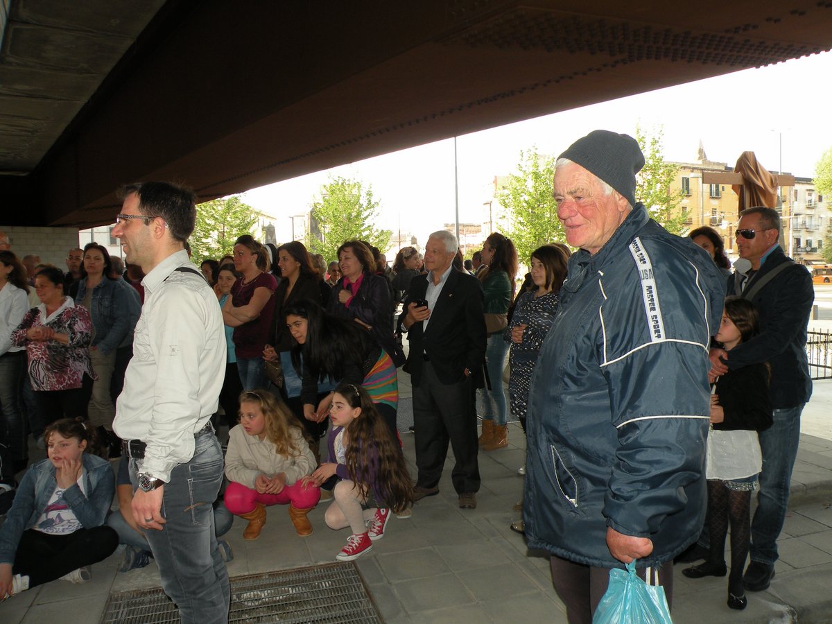 20-04-2013-piazza-capodichino-00022.JPG
