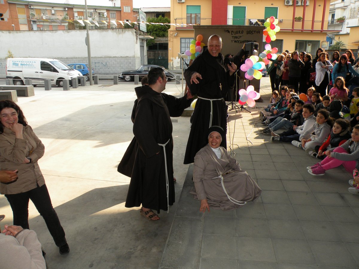 20-04-2013-piazza-capodichino-00023.JPG