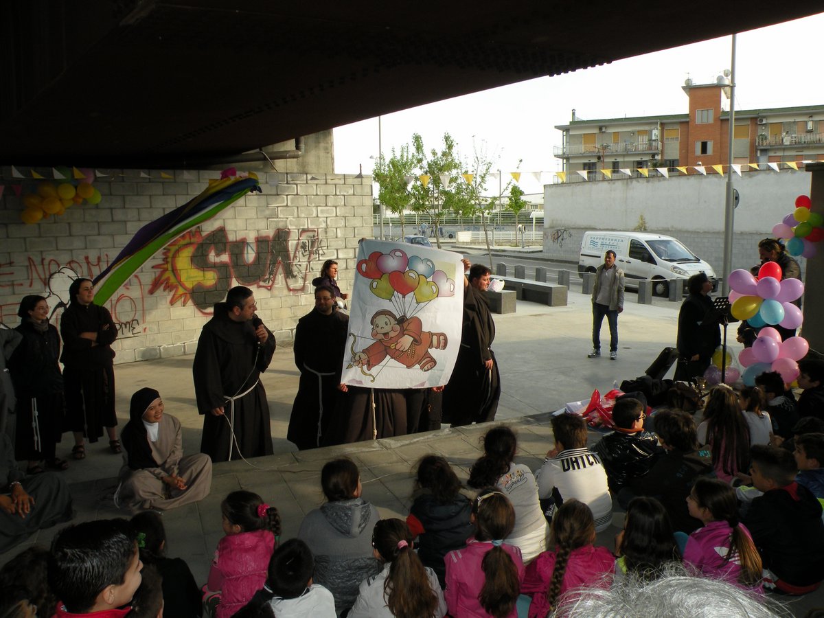 20-04-2013-piazza-capodichino-00029.JPG
