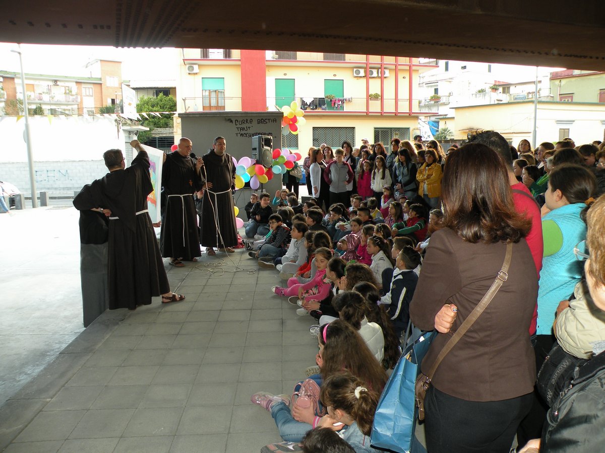 20-04-2013-piazza-capodichino-00039.JPG
